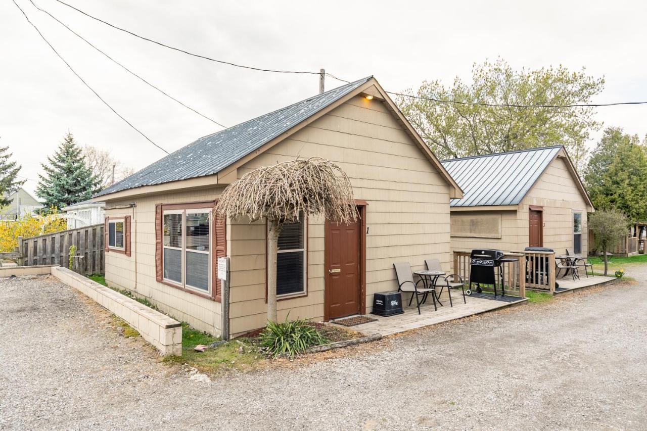 Bayside Cottage Rentals Port Rowan エクステリア 写真