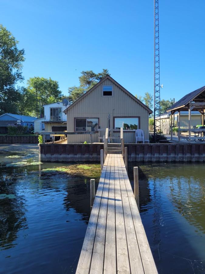 Bayside Cottage Rentals Port Rowan エクステリア 写真