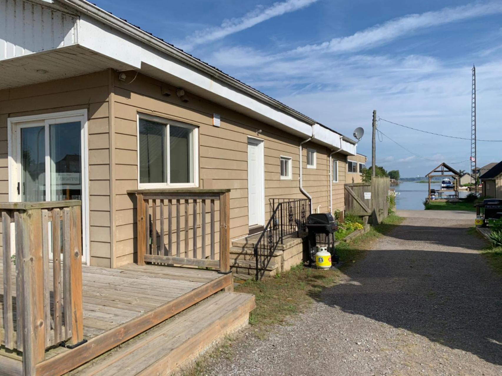 Bayside Cottage Rentals Port Rowan エクステリア 写真