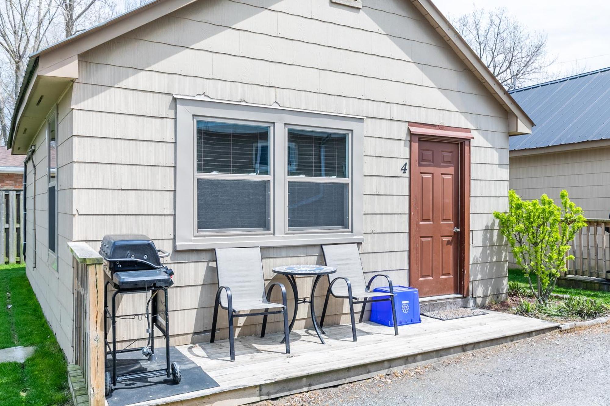 Bayside Cottage Rentals Port Rowan エクステリア 写真