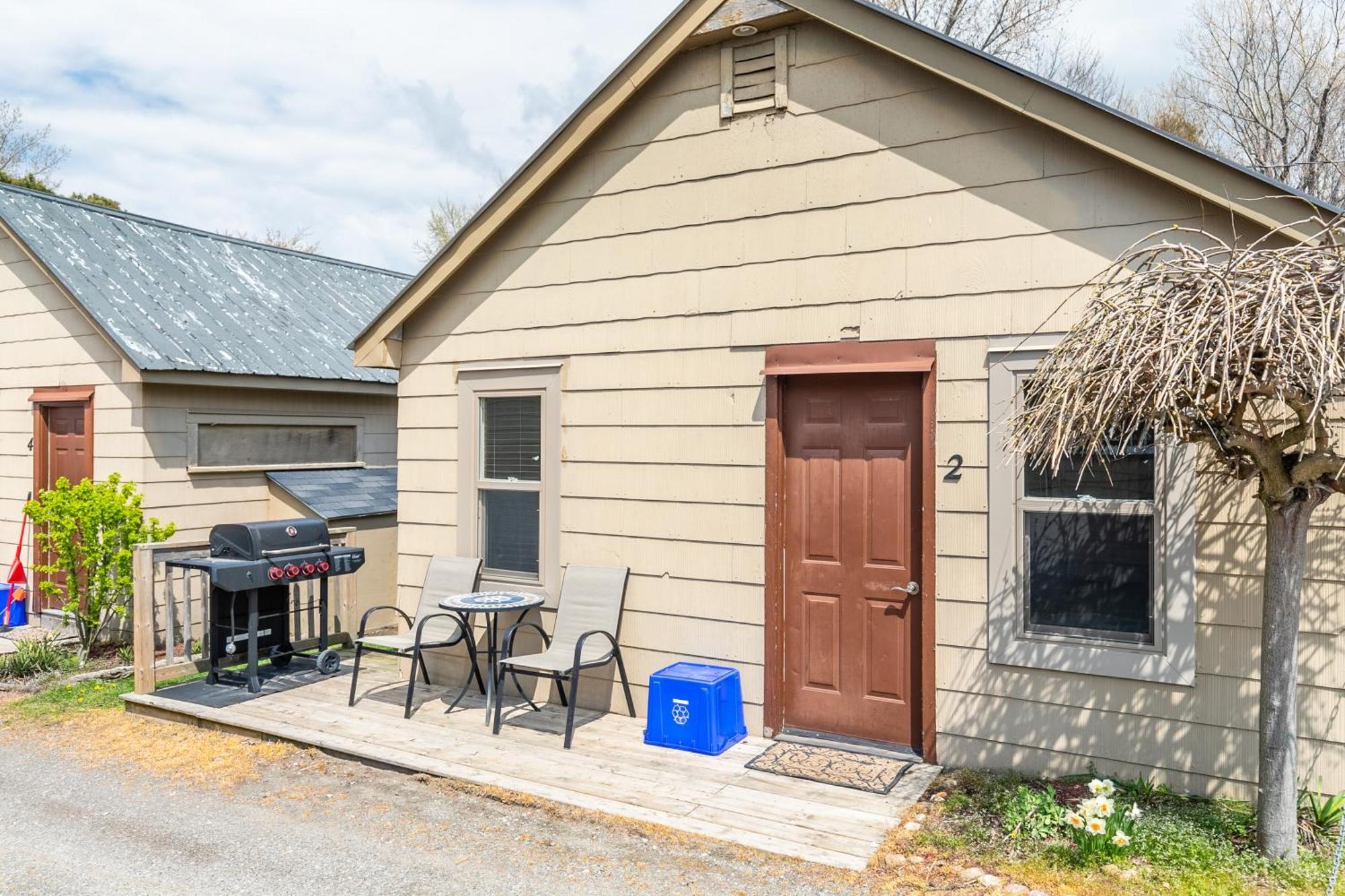 Bayside Cottage Rentals Port Rowan エクステリア 写真