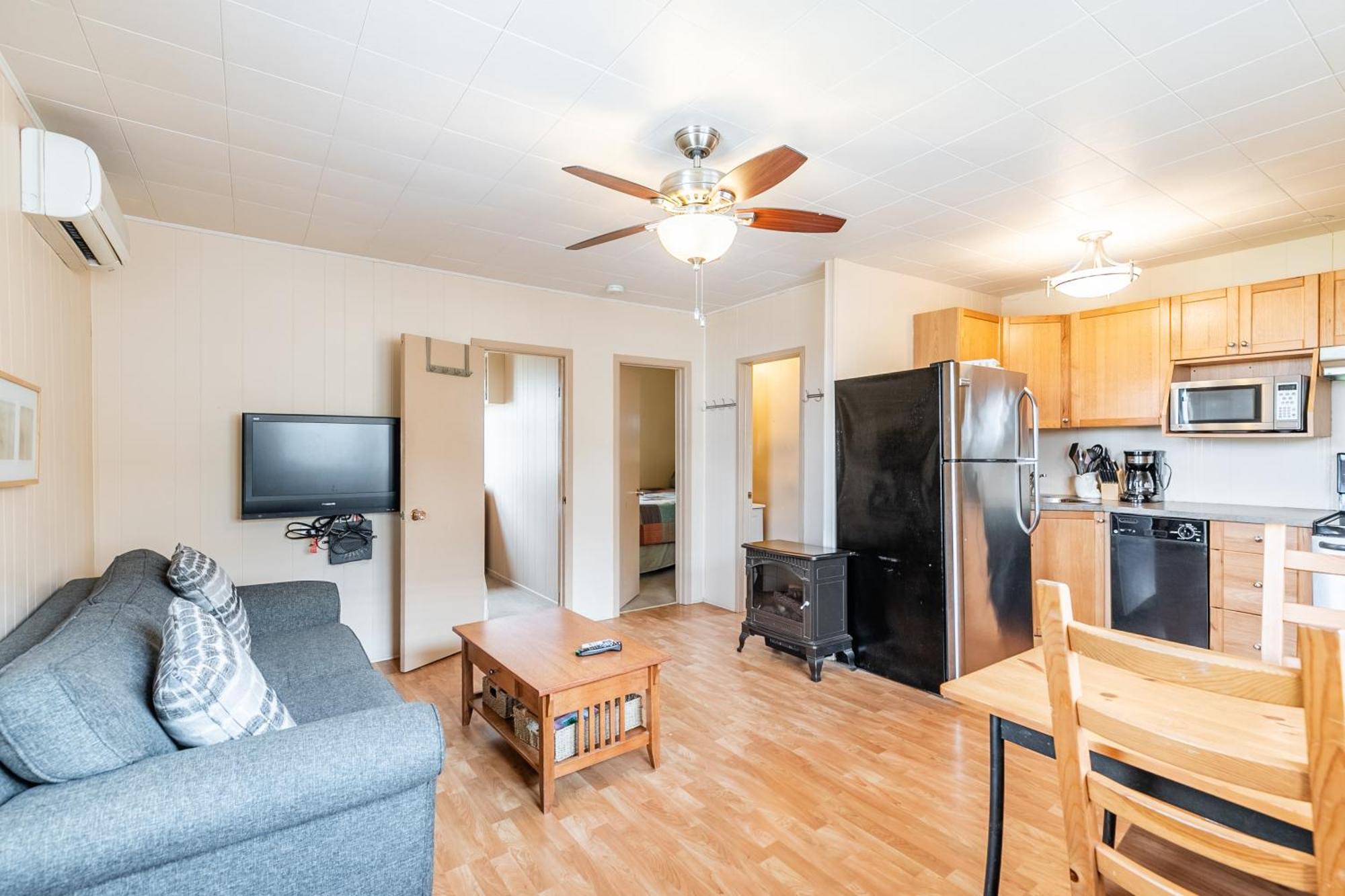 Bayside Cottage Rentals Port Rowan エクステリア 写真