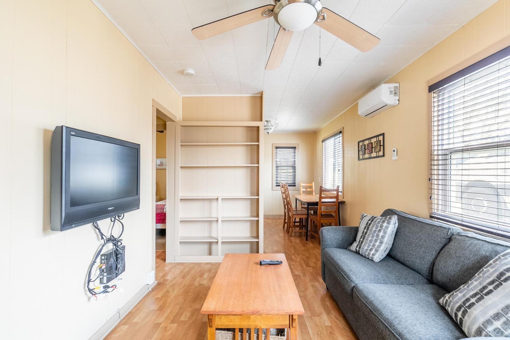 Bayside Cottage Rentals Port Rowan エクステリア 写真
