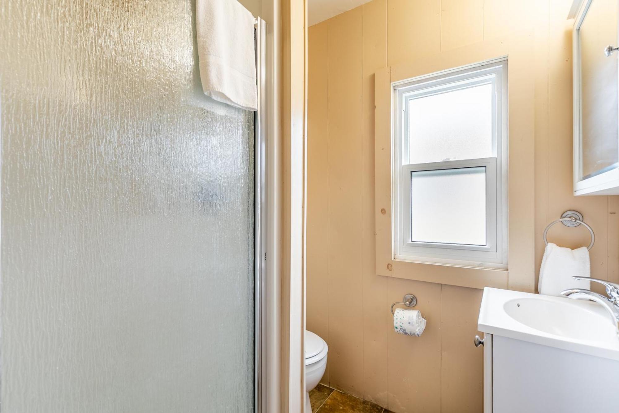 Bayside Cottage Rentals Port Rowan エクステリア 写真